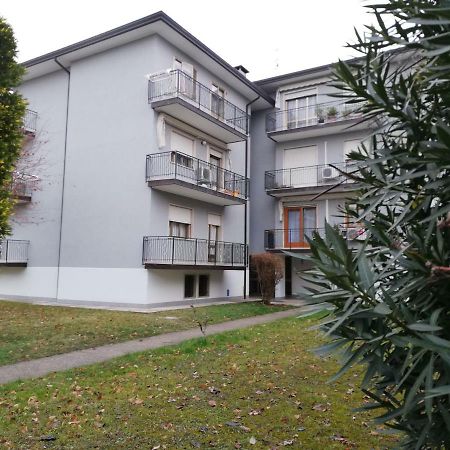 Casa Vacanza E Per Lavoro Elena E Carla Spinea Exterior foto