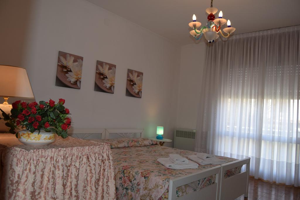 Casa Vacanza E Per Lavoro Elena E Carla Spinea Exterior foto